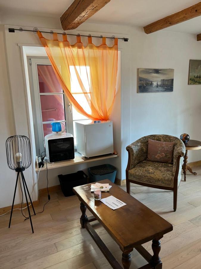 Chambre Papillon Avec Acces Terasse La Neuveville Bagian luar foto